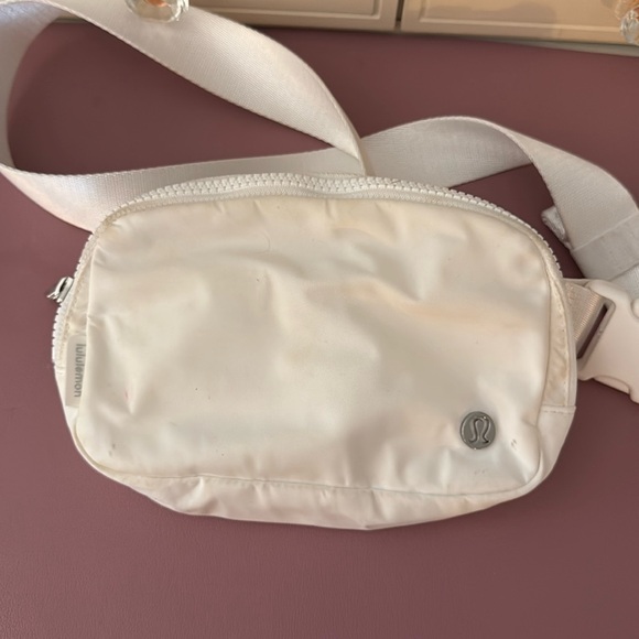 lululemon athletica Handbags - Lululemon Crossbody/Belt Bag